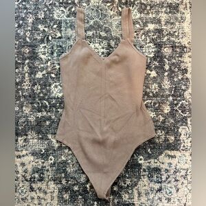 tan women’s bodysuit abercrombie and fitch
